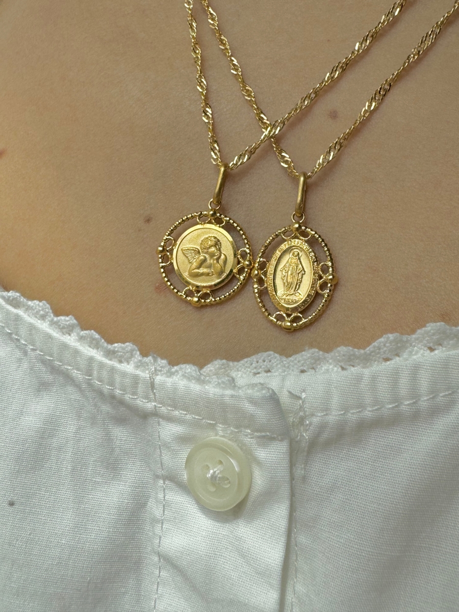'Virgen Maria on Gold' Necklace