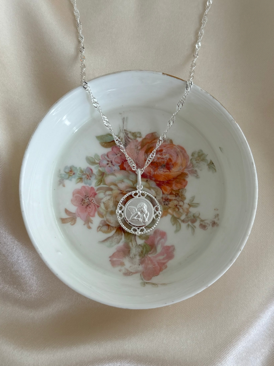 'Angel De La Guarda' On Silver Necklace